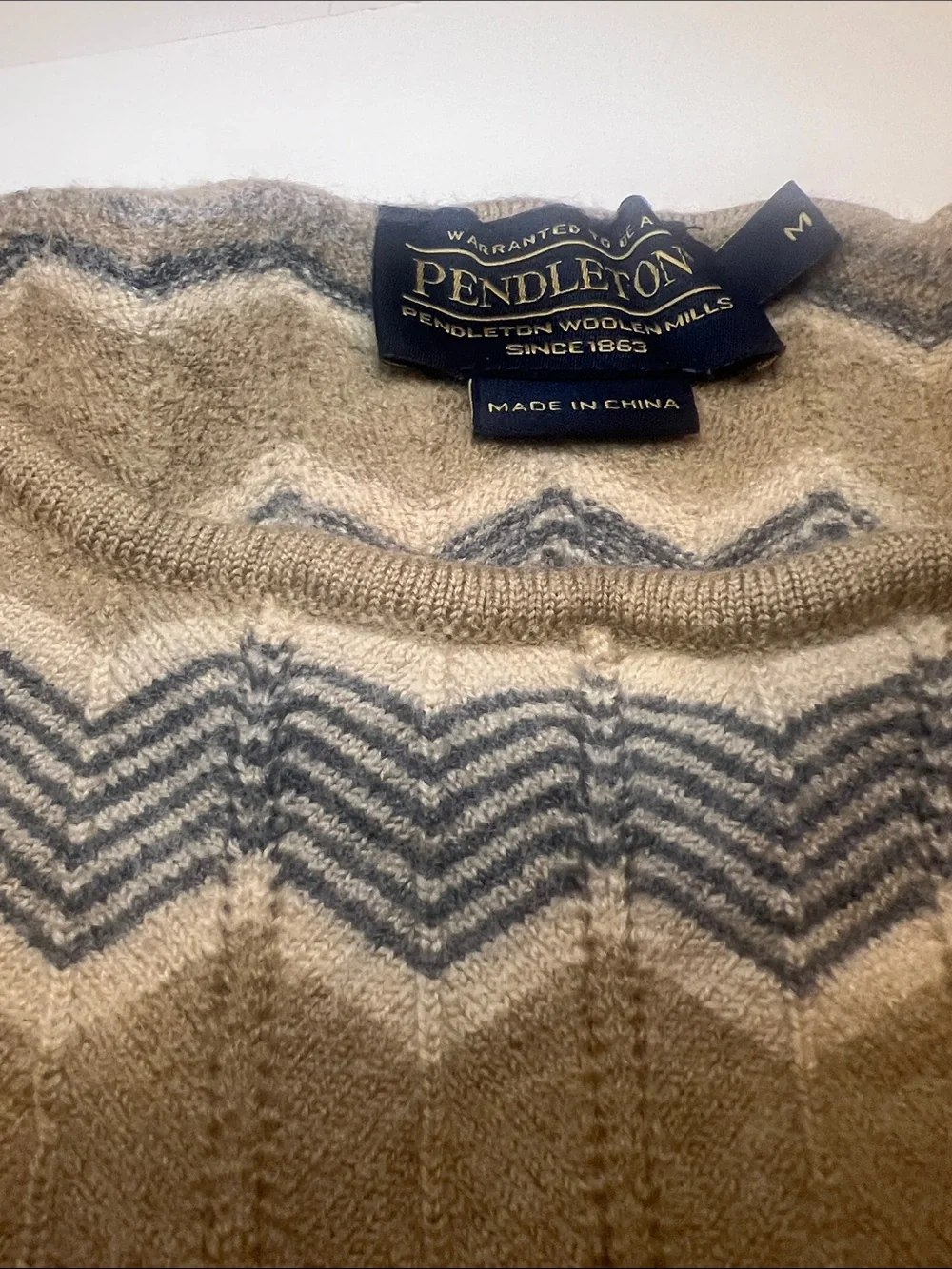 Pendleton Merino Wool Chevron Sweater Beige Taupe Gray Zig Zag M - FITS LIKE XS